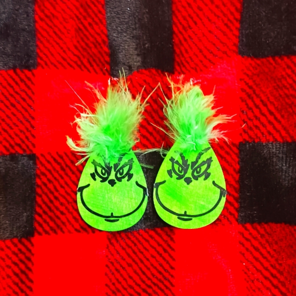 Grinch earrings